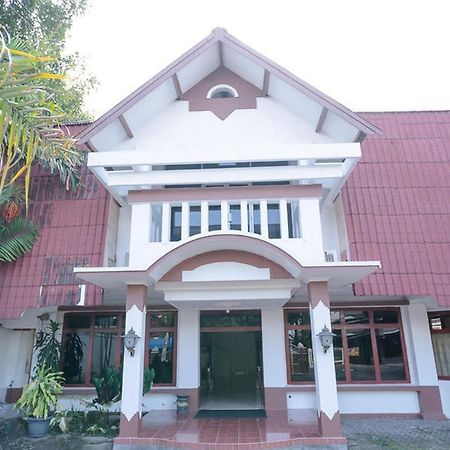 Отель Reddoorz Near Kampus 3 Uty Джокьякарта Экстерьер фото