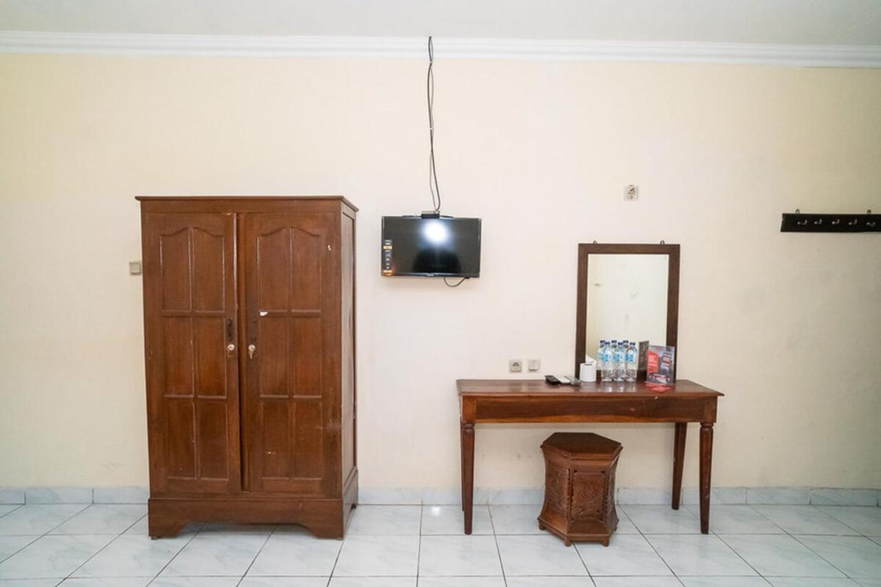 Отель Reddoorz Near Kampus 3 Uty Джокьякарта Экстерьер фото