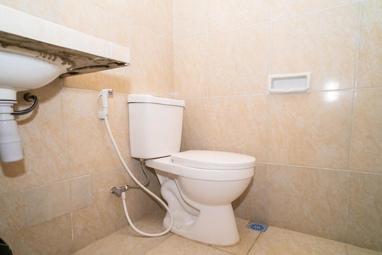 Отель Reddoorz Near Kampus 3 Uty Джокьякарта Экстерьер фото