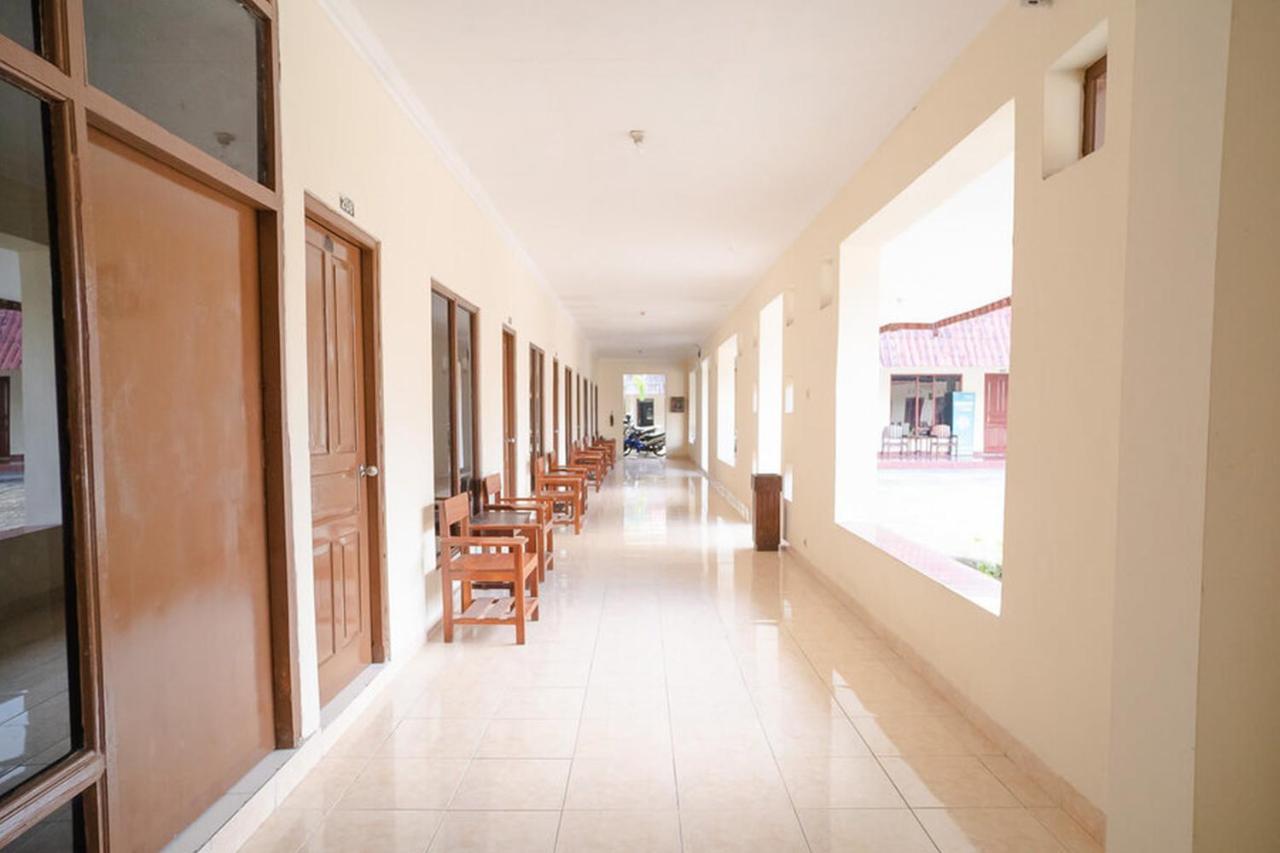 Отель Reddoorz Near Kampus 3 Uty Джокьякарта Экстерьер фото