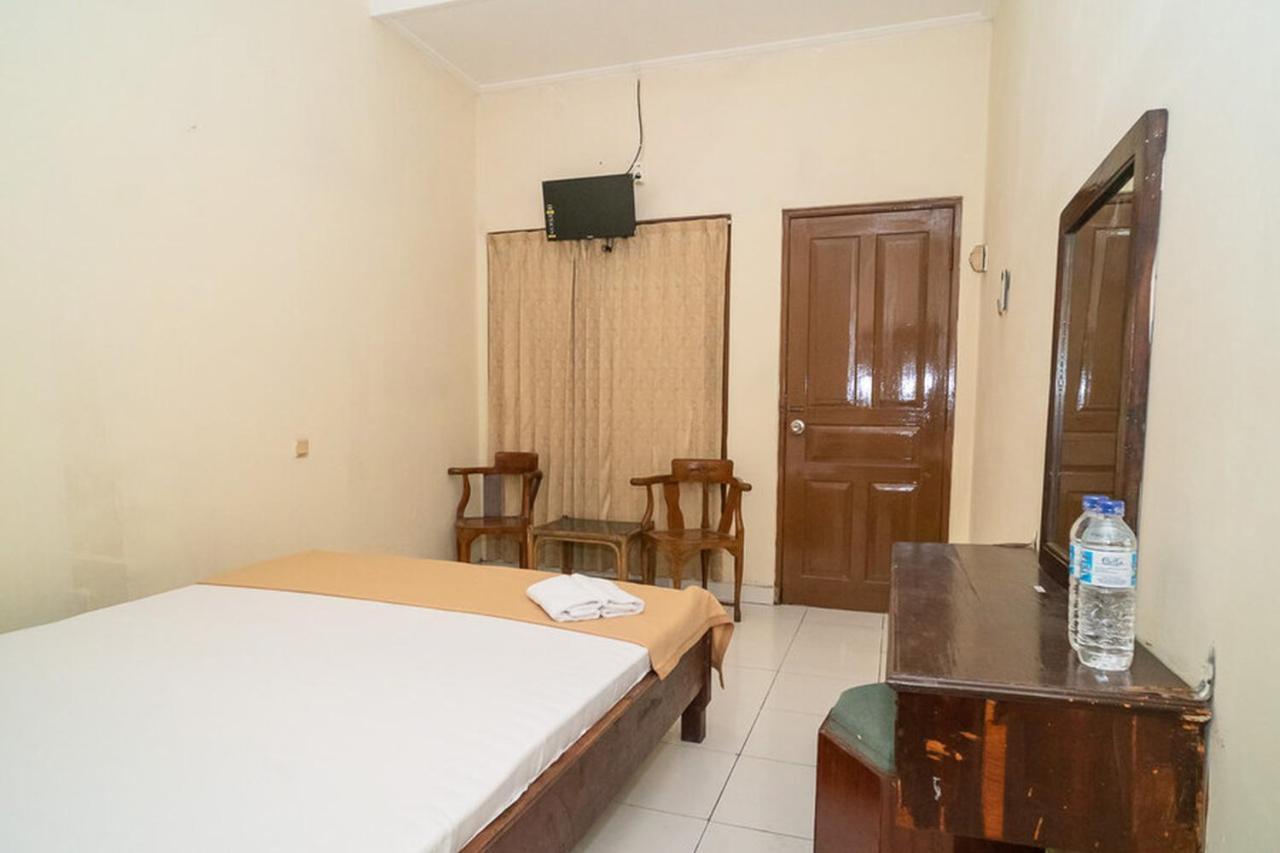 Отель Reddoorz Near Kampus 3 Uty Джокьякарта Экстерьер фото