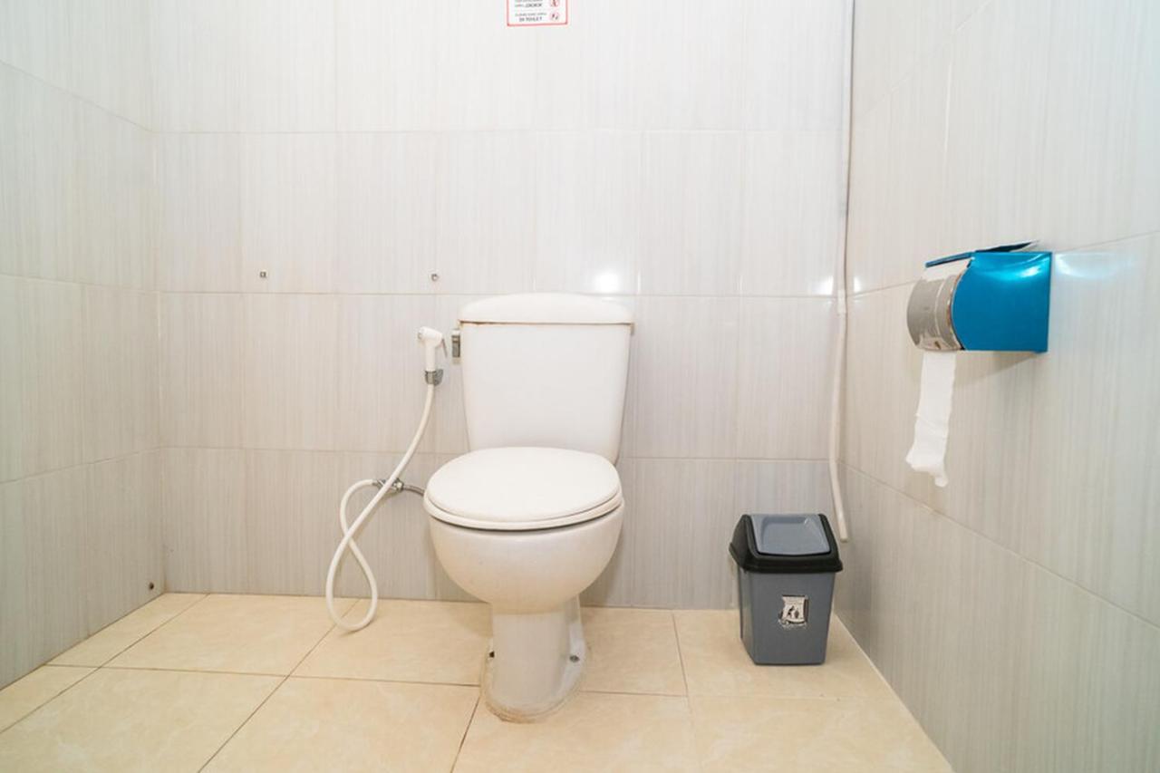 Отель Reddoorz Near Kampus 3 Uty Джокьякарта Экстерьер фото